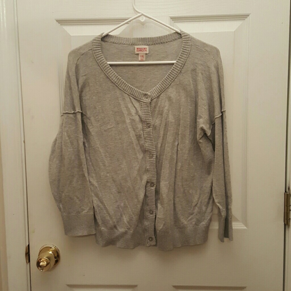 Grey cardigan